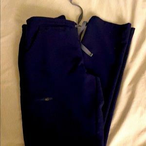 Figs Skinny Scrub bottoms in navy blue
